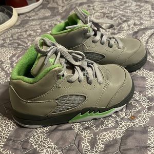 Jordan 5 Retro TD - toddler size 7C - gently used and in excellent condition